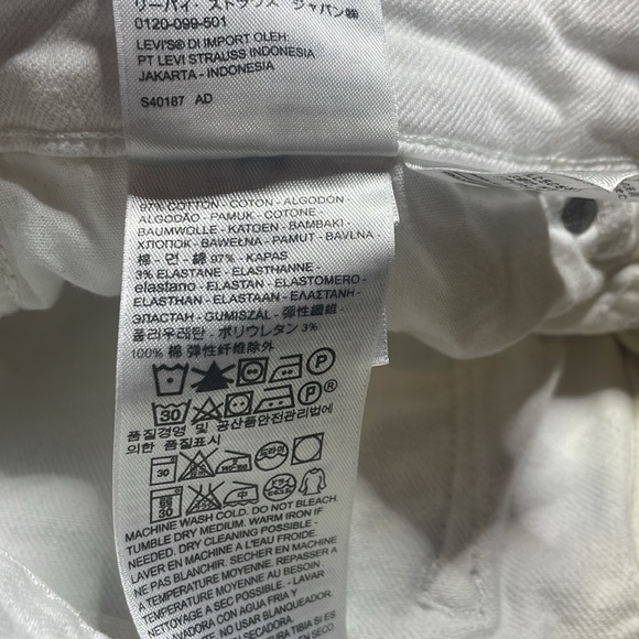 ☁️White skinny Levi’s size 30 distressed waist 15 inseam 26 - Picture 7 of 7